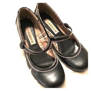 Black Mary Jane wedges size 8 1/2